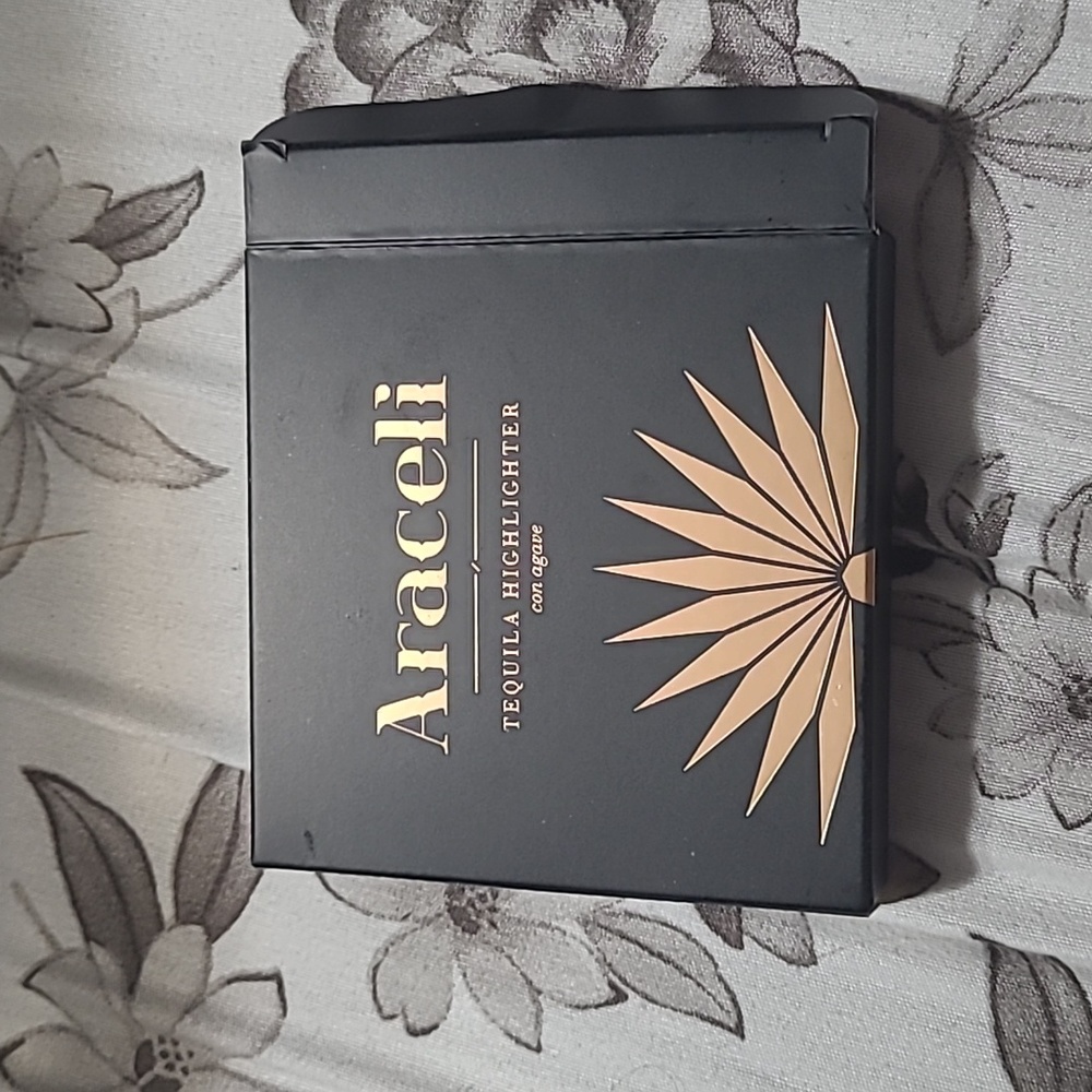 Araceli Highlighter